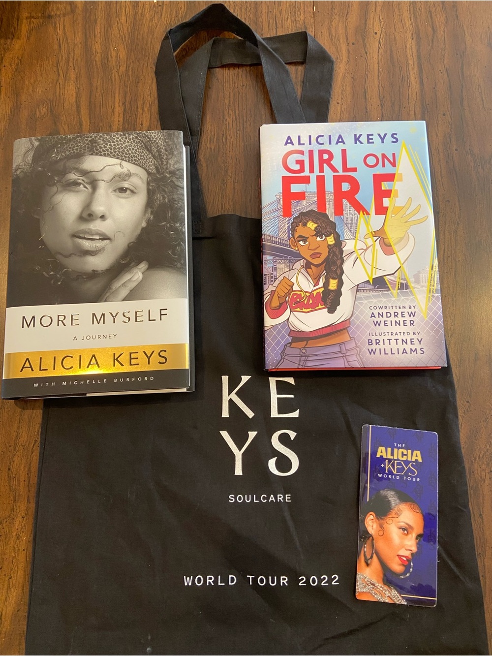 Alicia Keys 2022 World Tour: More Myself Book, Girl on Fire, tote bag, bookmark